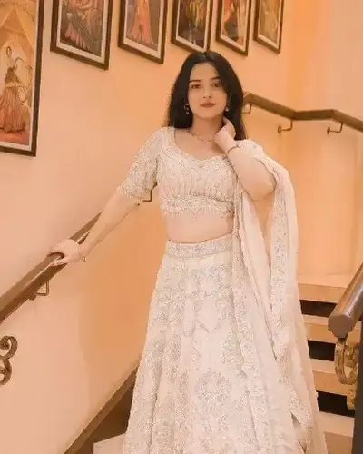 Escort Sarwar